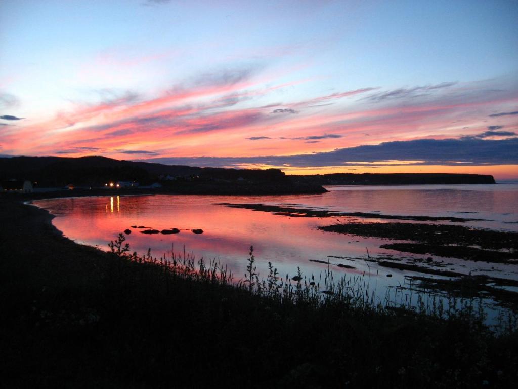 Motel Le Noroit L'Anse-au-Griffon Екстер'єр фото