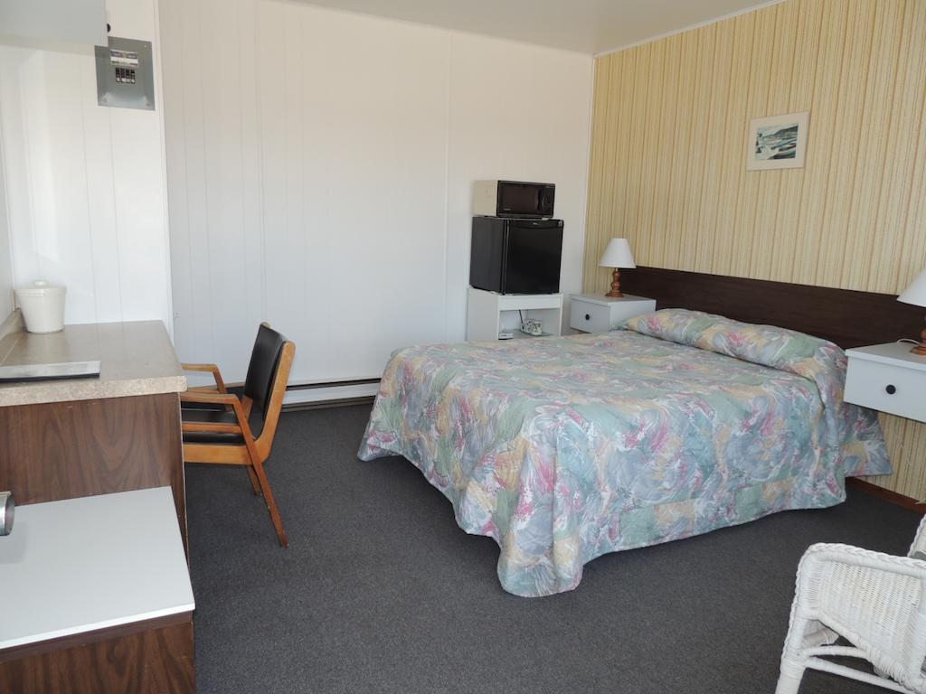 Motel Le Noroit L'Anse-au-Griffon Екстер'єр фото